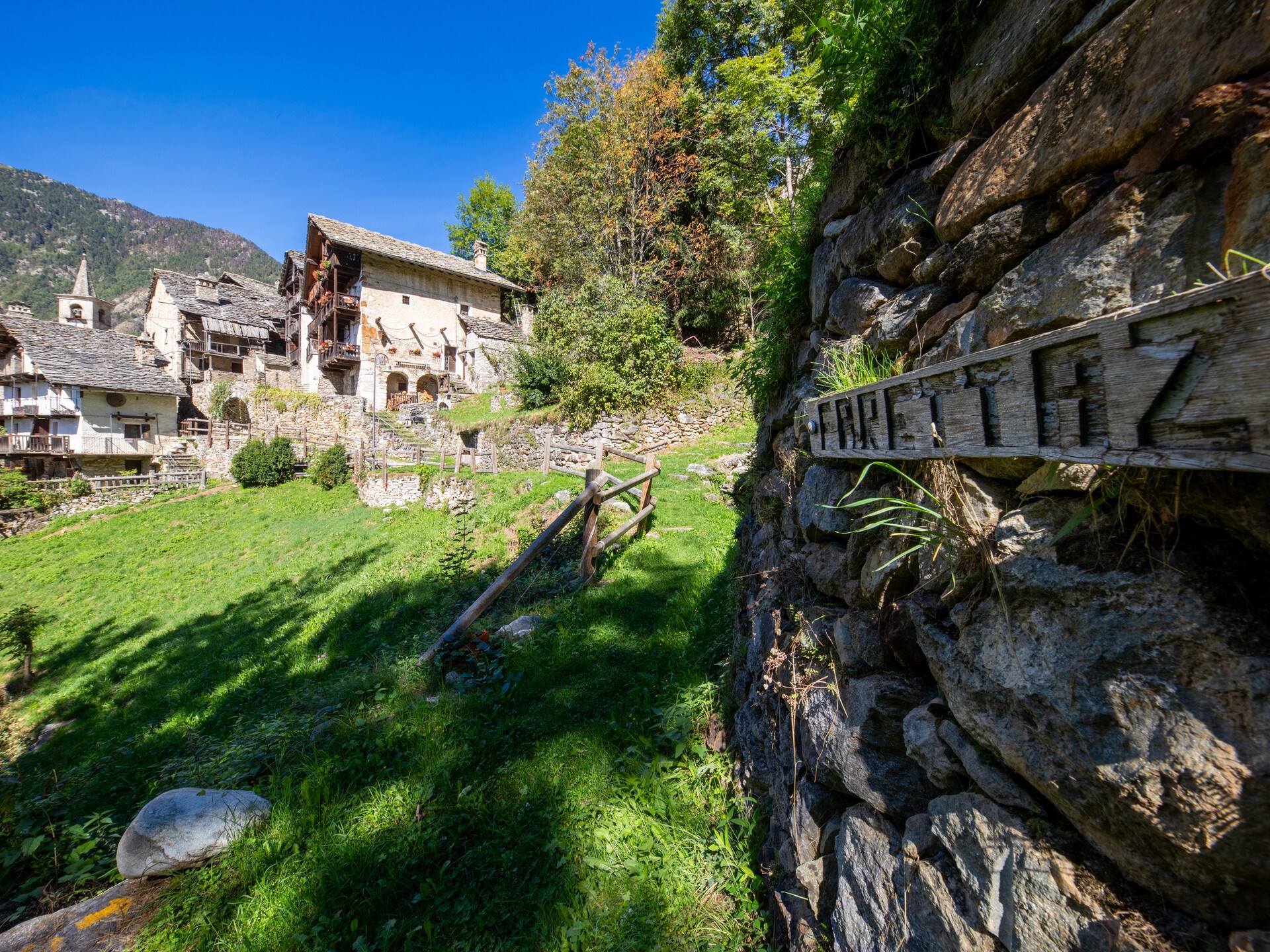 Il villaggio di Farettaz