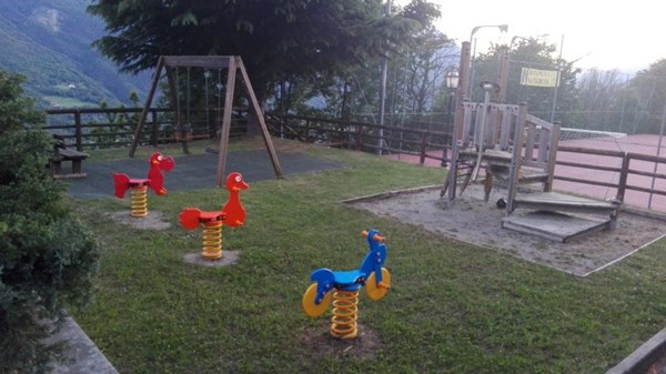 Parc de jeux pour enfants - loc. Capoluogo