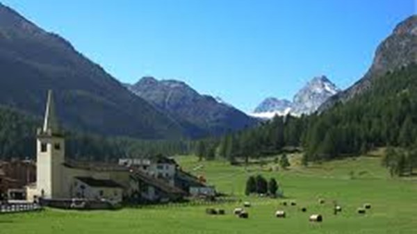 Aire équipée pour enfants - Hotel Granta Parey