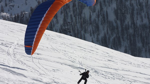 "Vol et ski" - gara di parapendio e sci