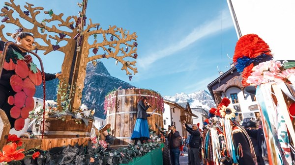 Lo Camentran - El carnaval de Courmayeur