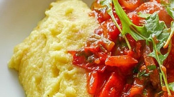 Polenta e peperonata - "Insula Platea 1° Maius"