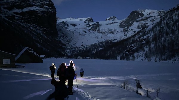 Promenade en raquettes de nuit à Verra et Resy