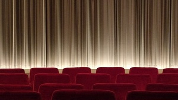 Cinema Sant'Anna Champoluc: La Stanza Accanto