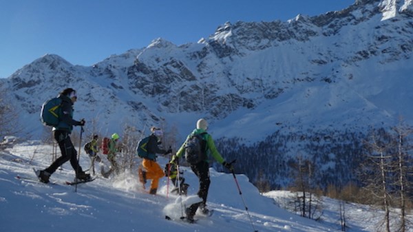 Le paradis en raquettes avec Guide Trek Alps 