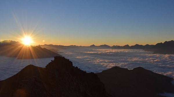 Ciaspolata al tramonto