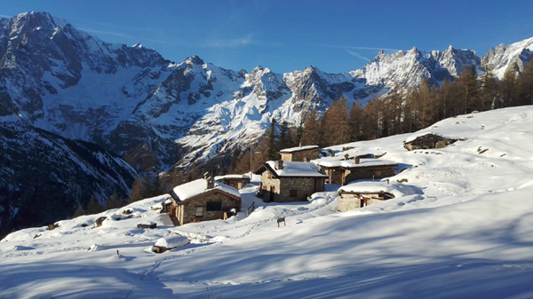 La magnifique terrasse face au Mont Blanc: le tour des alpages