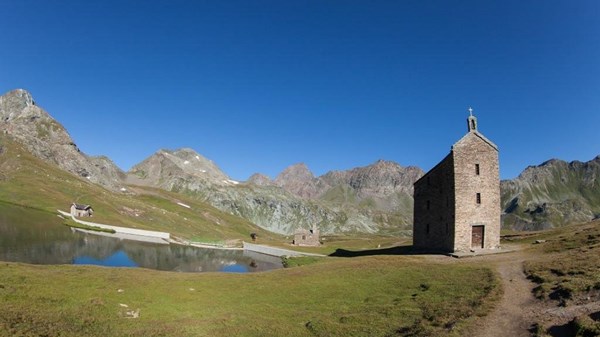 Escursione dal vallone Dondena al lago Miserin 