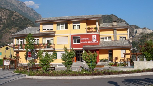 Municipio di Hône