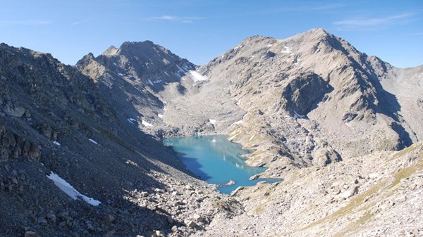 Lago di Pietra Rossa