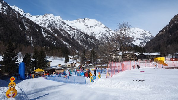 Stazione di  Gressoney-Saint-Jean