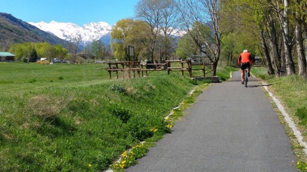 Pista di pattinaggio a rotelle c/o area sportiva Grand-Place