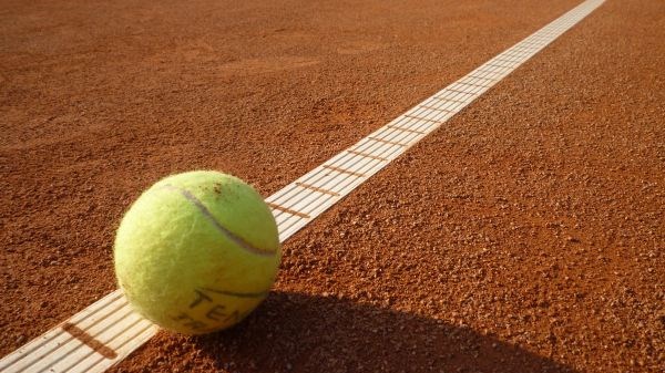 Sportplatz zu Resistenza Strasse