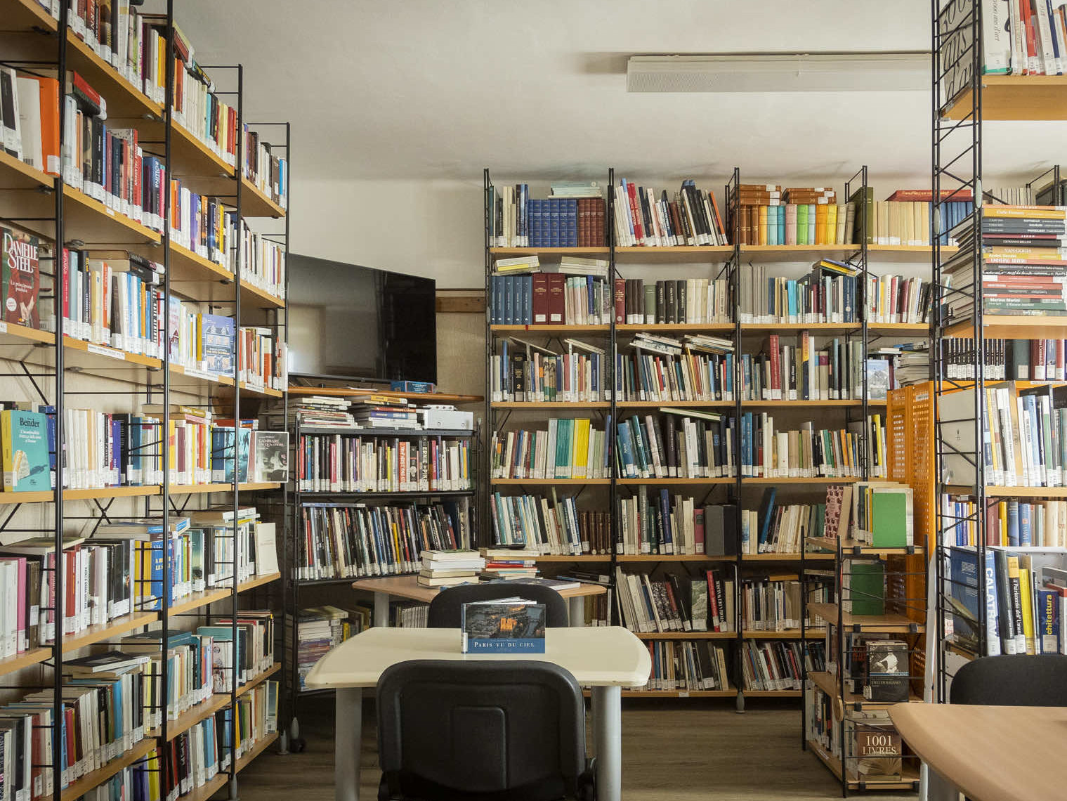 Bibliothek La Magdeleine
