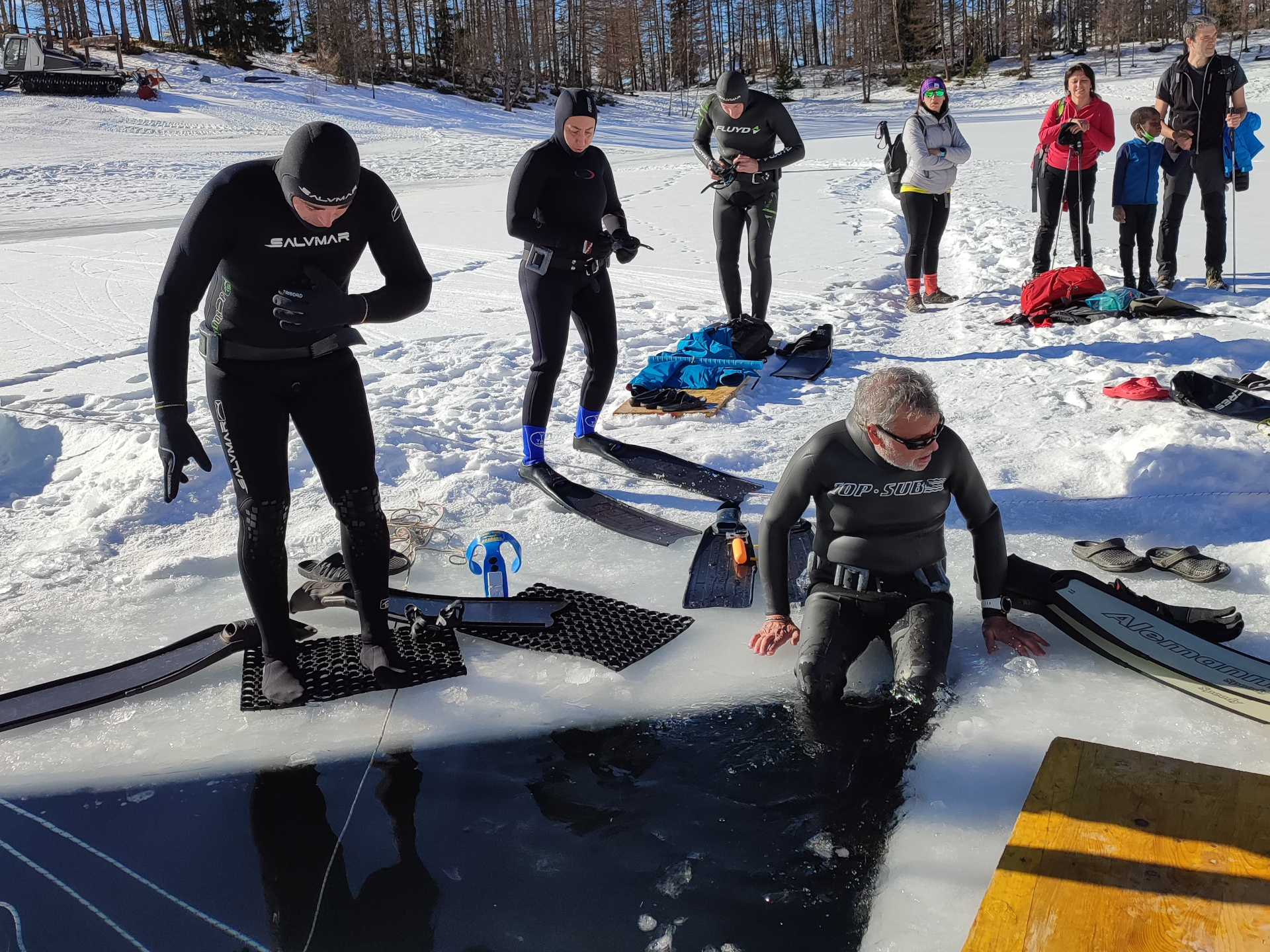 Immersioni alla lago di Lod ghiacciato