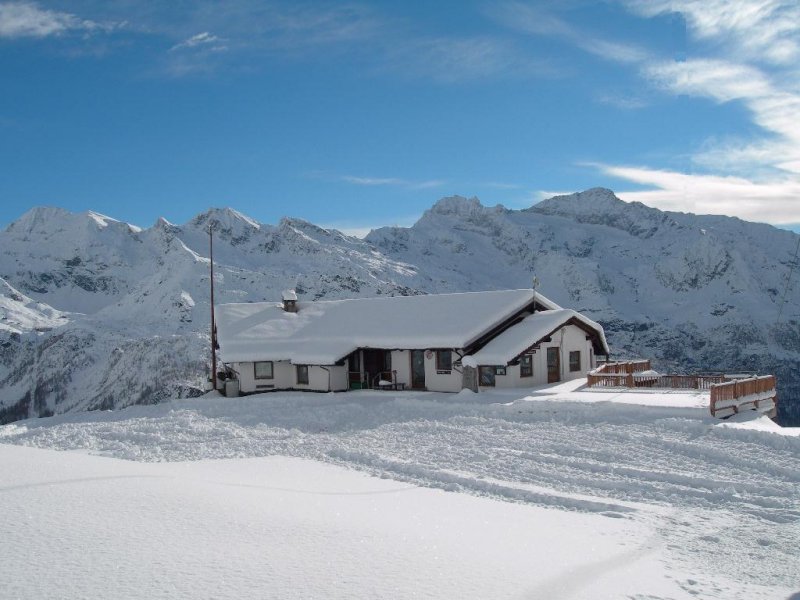 The hotel restaurant Sitten under the snow