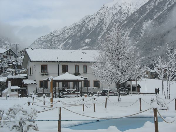 L'hôtel restaurant en hiver