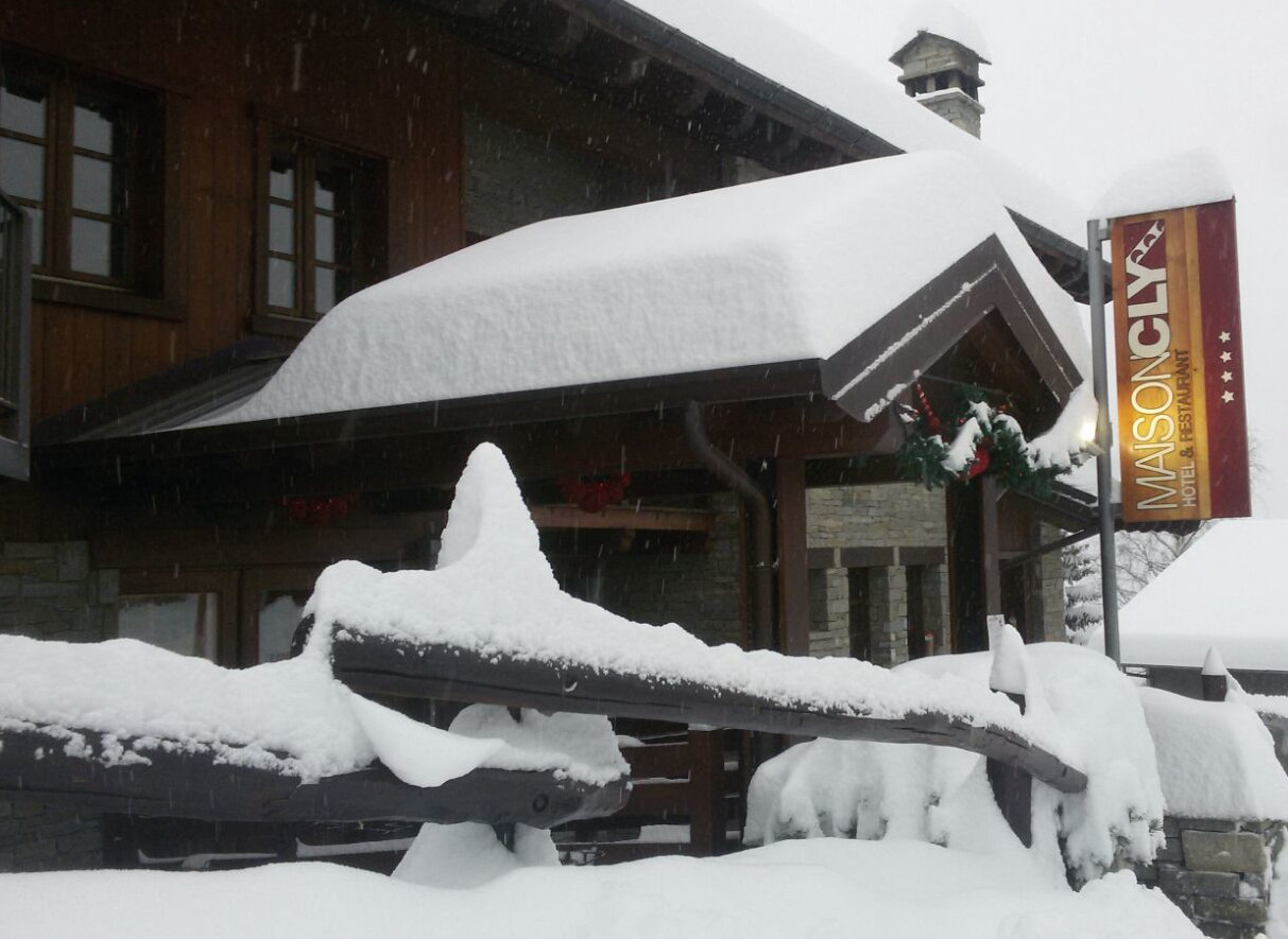 Maison Cly in winter