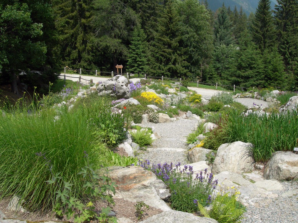 Giardino botanico Castel Savoia -Gressoney-St-Jean