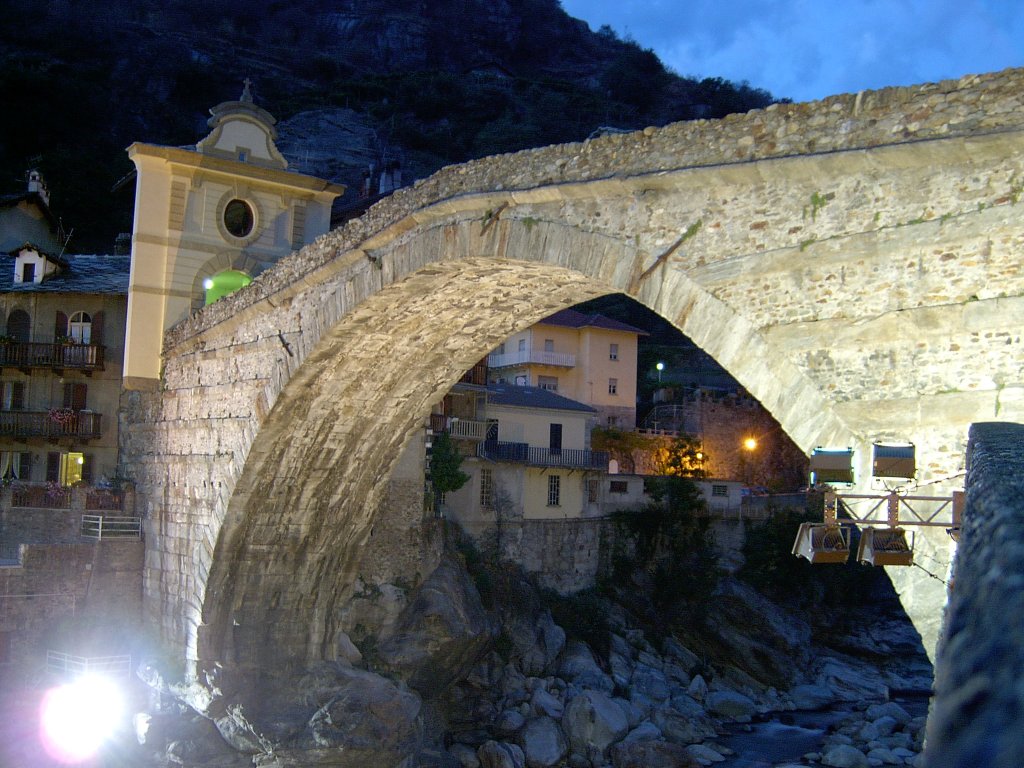 Ponte Romano di Pont-Saint-Martin