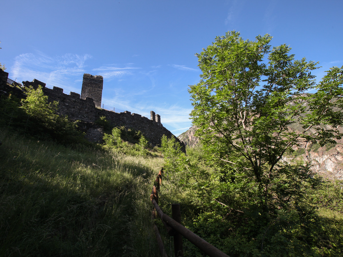 Vista dal castello di Chenal