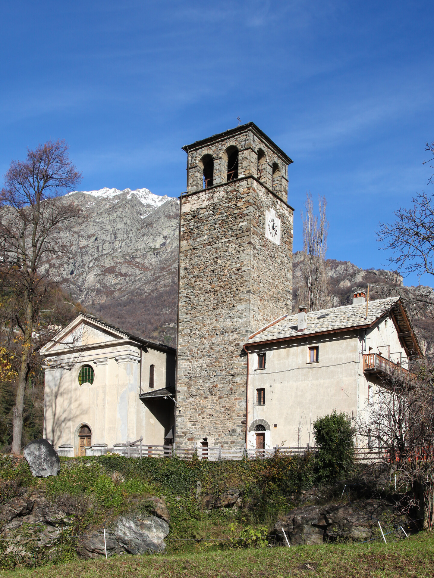 Église Saint-Joseph - Tour d'Héréraz