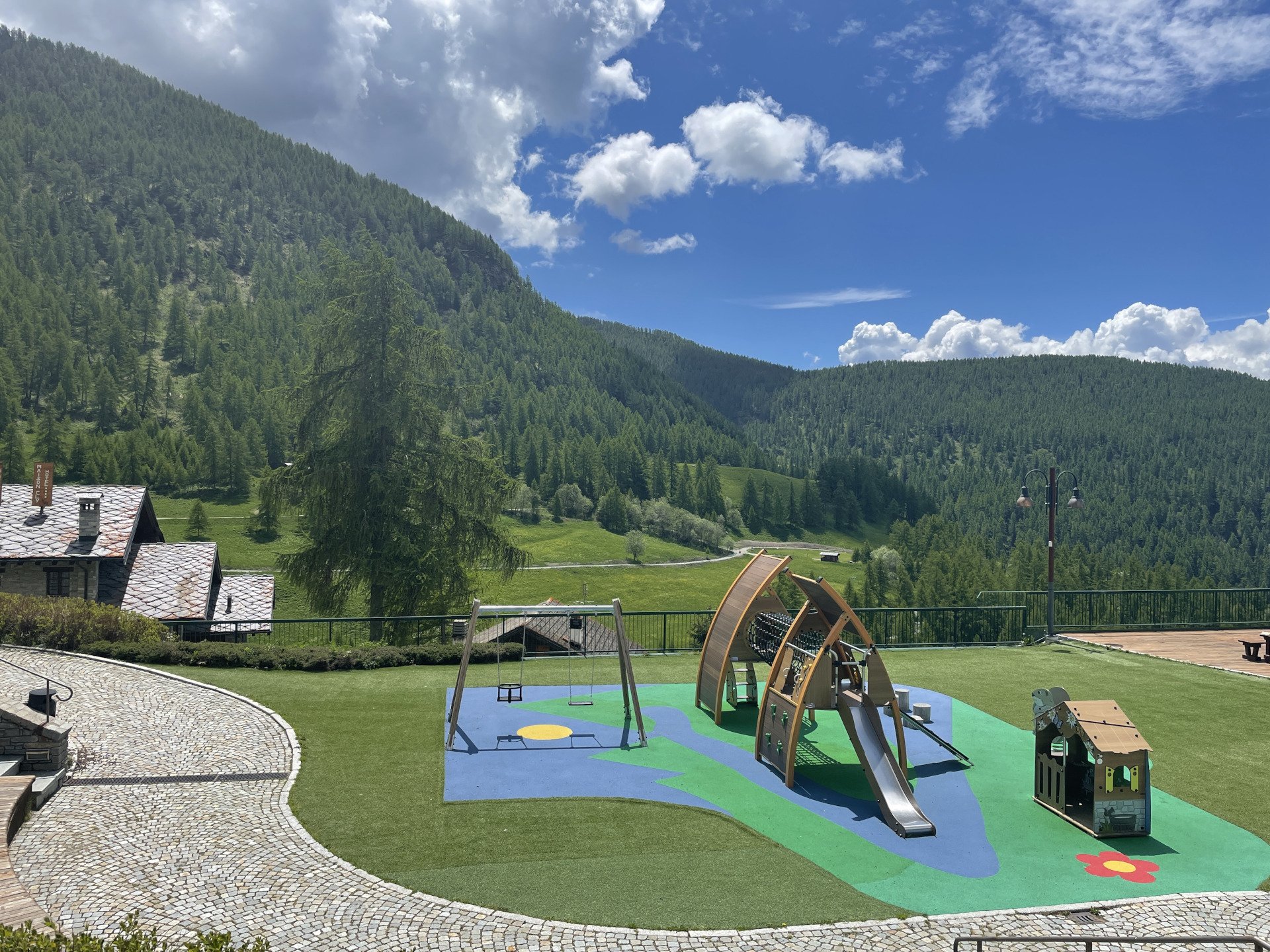 Spielplatz
