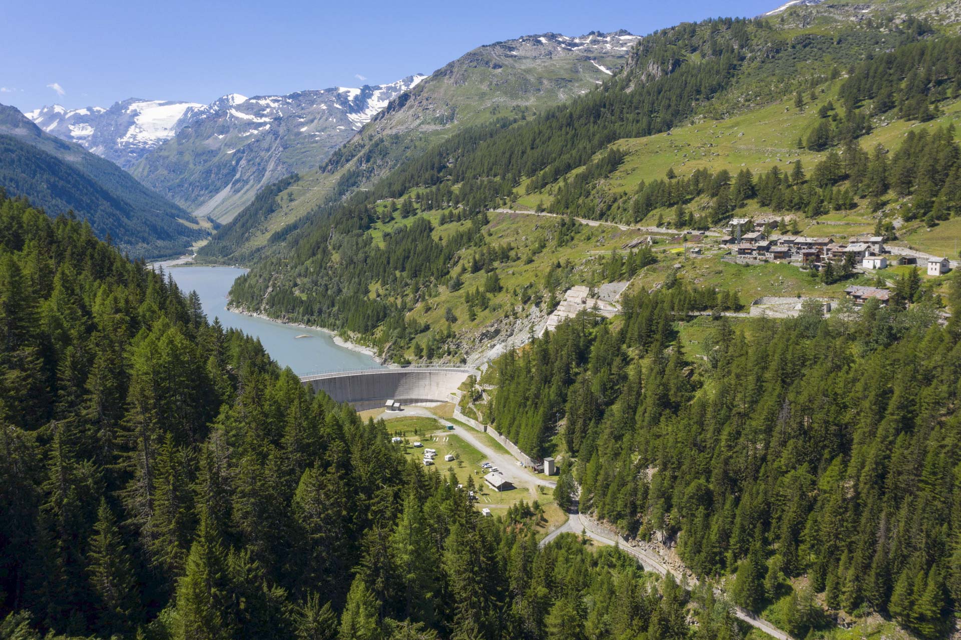 Le lac artificiel de Beauregard