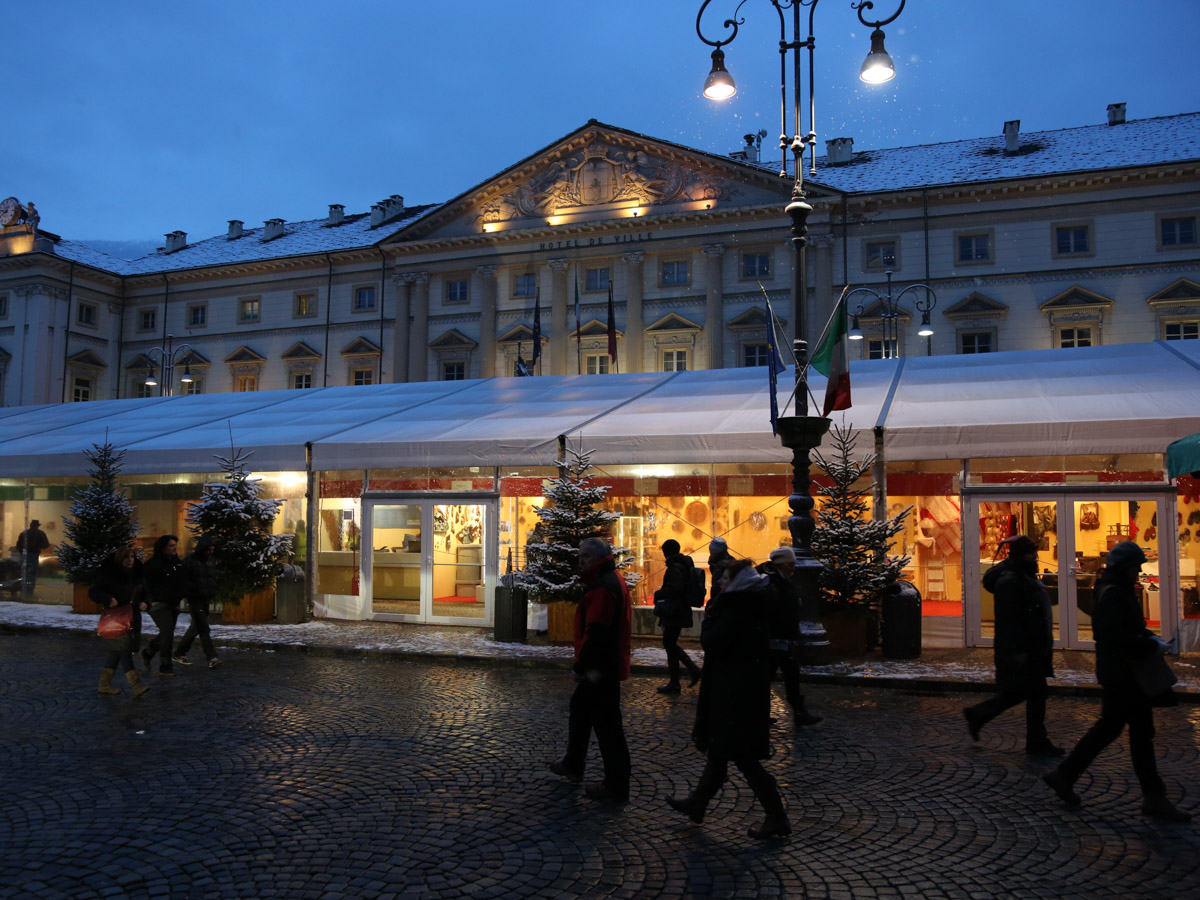 L'atelier in Piazza Chanoux