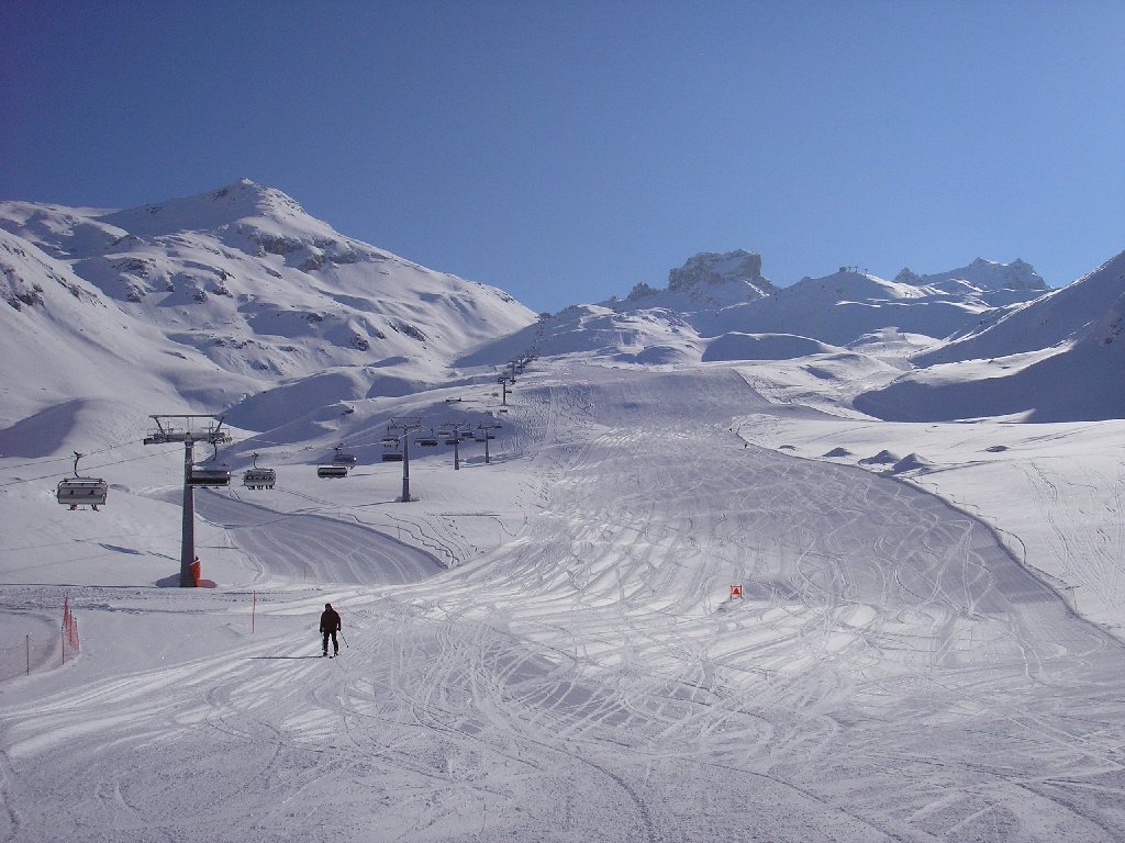 Breuil-Cervinia Valtournenche Zermatt ski resort