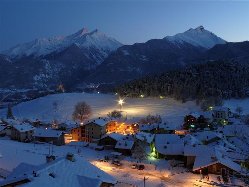 Saint-Nicolas runs