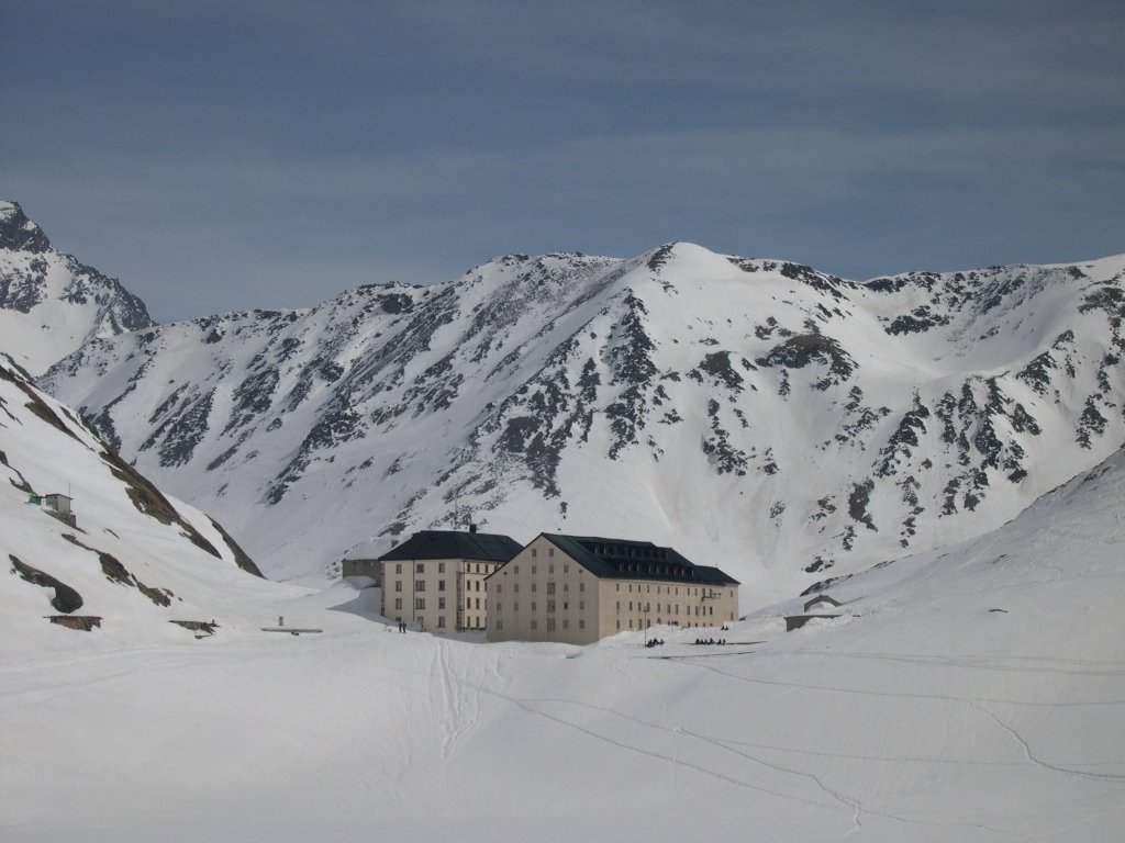 Colle e ospizio del Gran San Bernardo