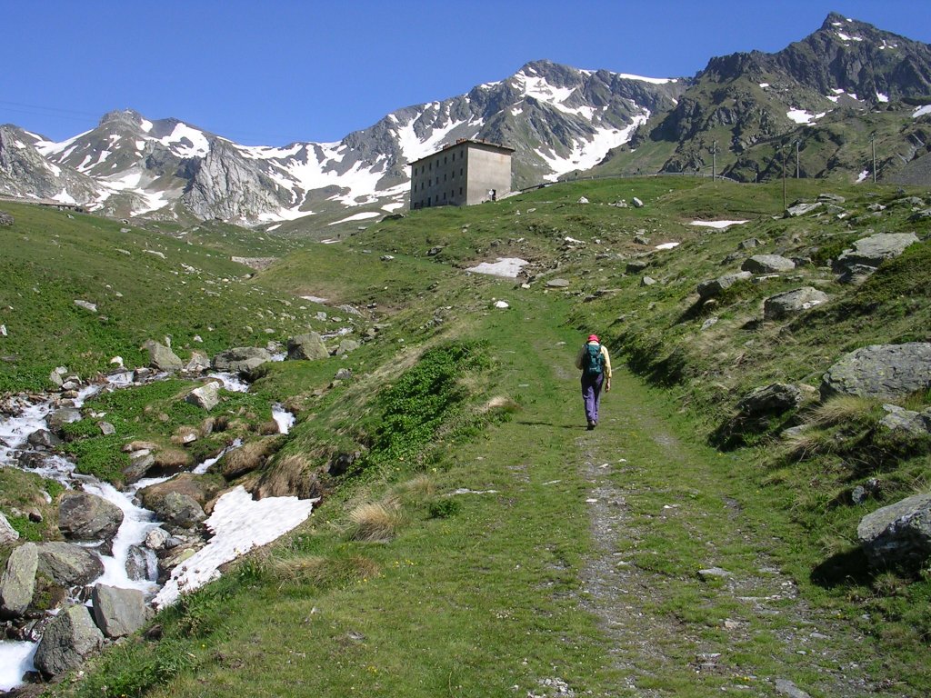 Verso Colle del Gran San Bernardo