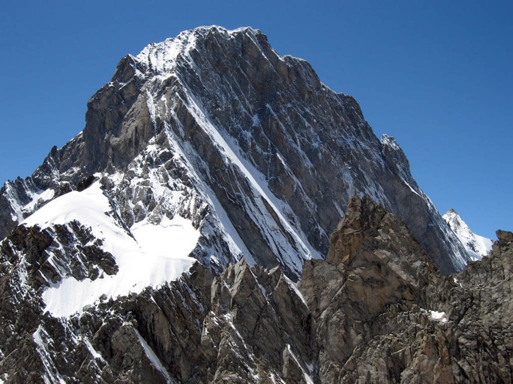 La parete est delle Grandes Jorasses - Courmayeur