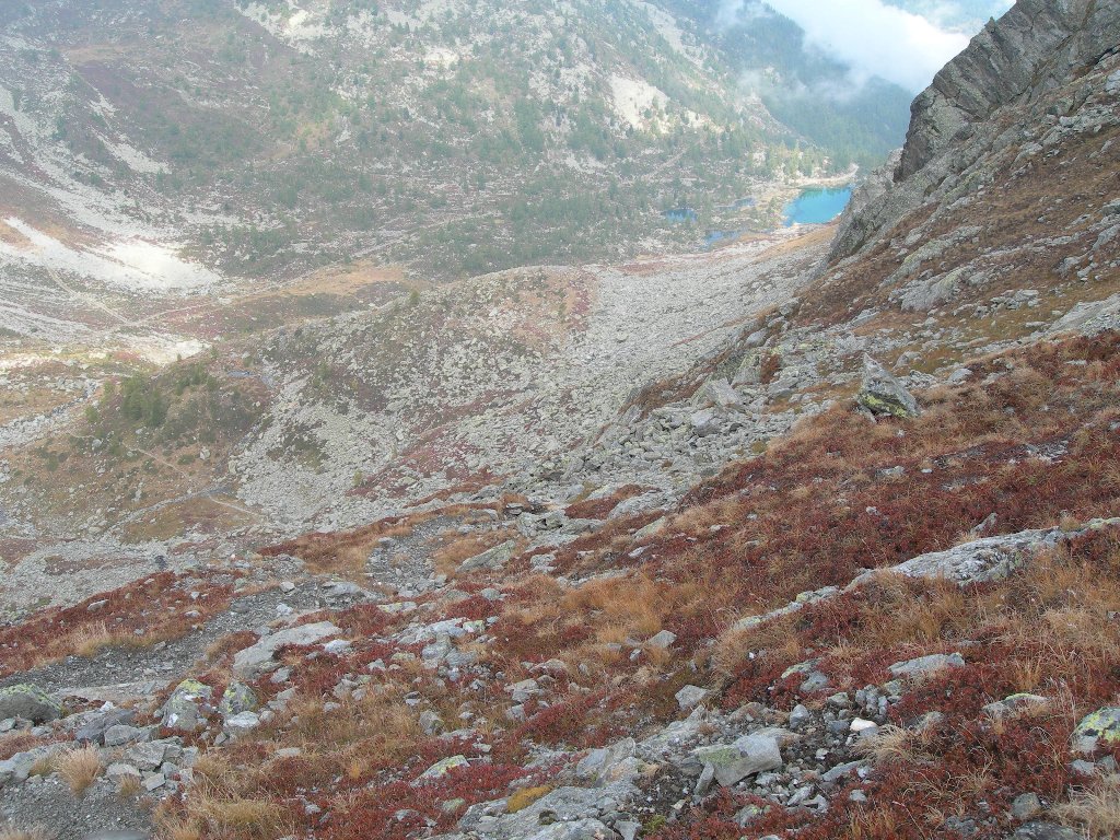 Salendo al Lago di Pietra Rossa - Morgex