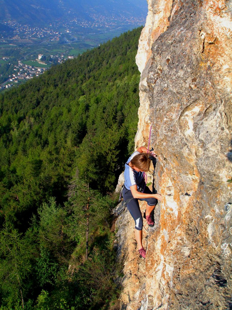 Al fondo el Castillo de Aymavilles