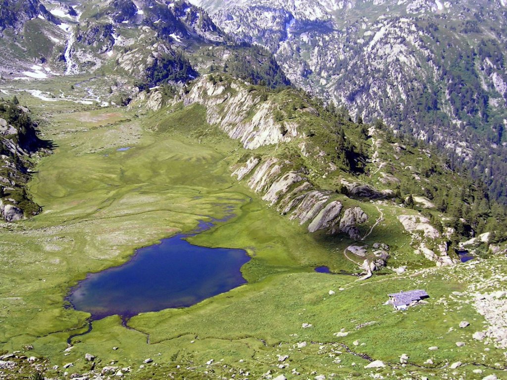 Subida al refugio Deffeyes, la Montagne du Glacier y el lago del mismo nombre