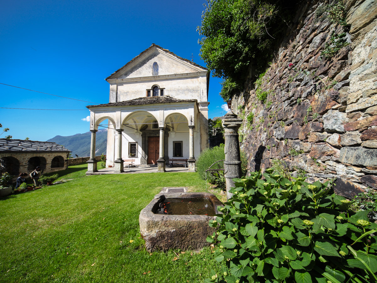 Il santuario della Madonna della Guardia a Perloz