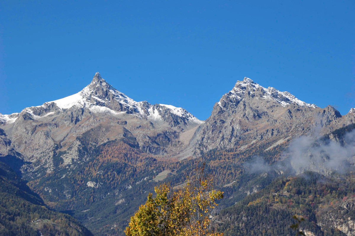 Mont Avic depuis Challand-Saint-Victor