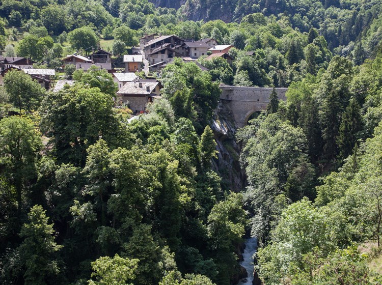 Pont d'Ael and the roman aqueduct-bridge
