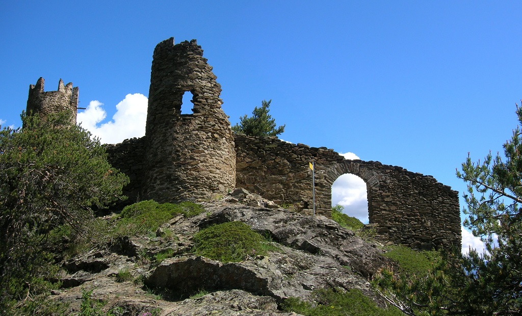 Montmayeur castle