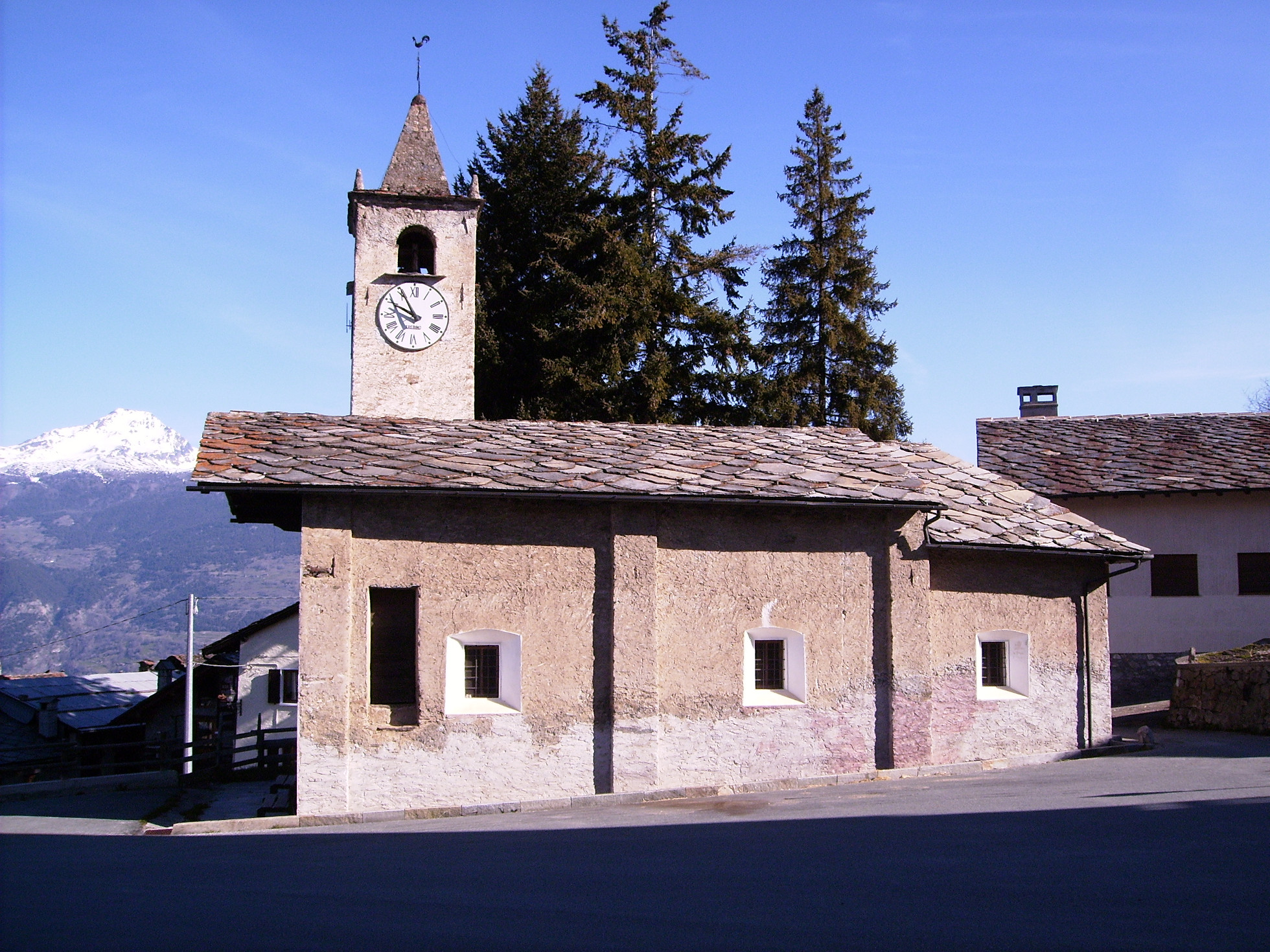 die Kirche des Dorfes Ozein