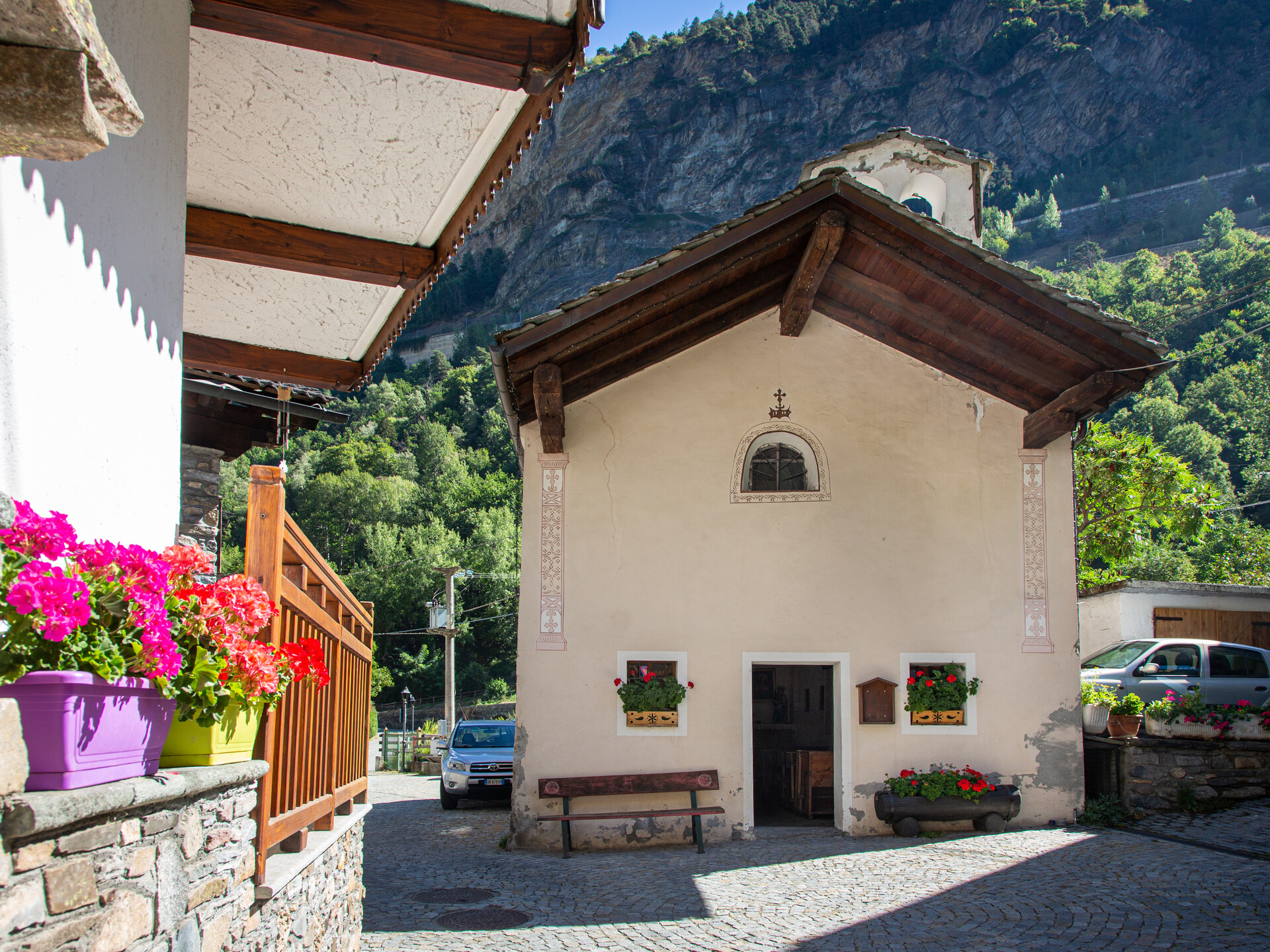 la cappella del villaggio di Pont d'Ael