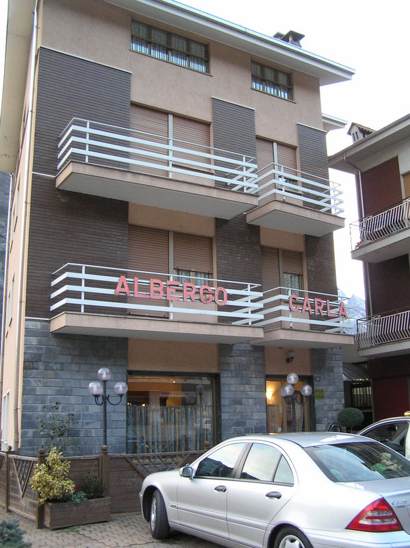 Exterior summer