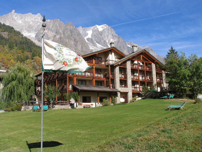 Exterior summer