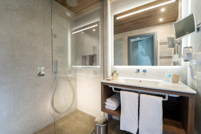 TH COURMAYEUR - Baño