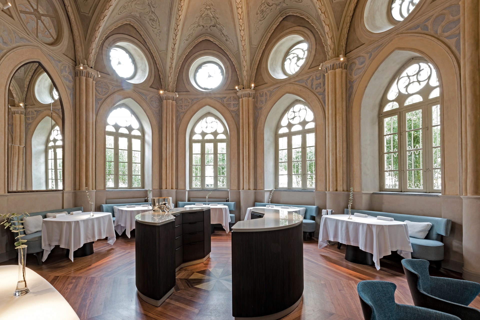 Paolo Griffa Al Nazionale  -Interno ristorante La Chapelle