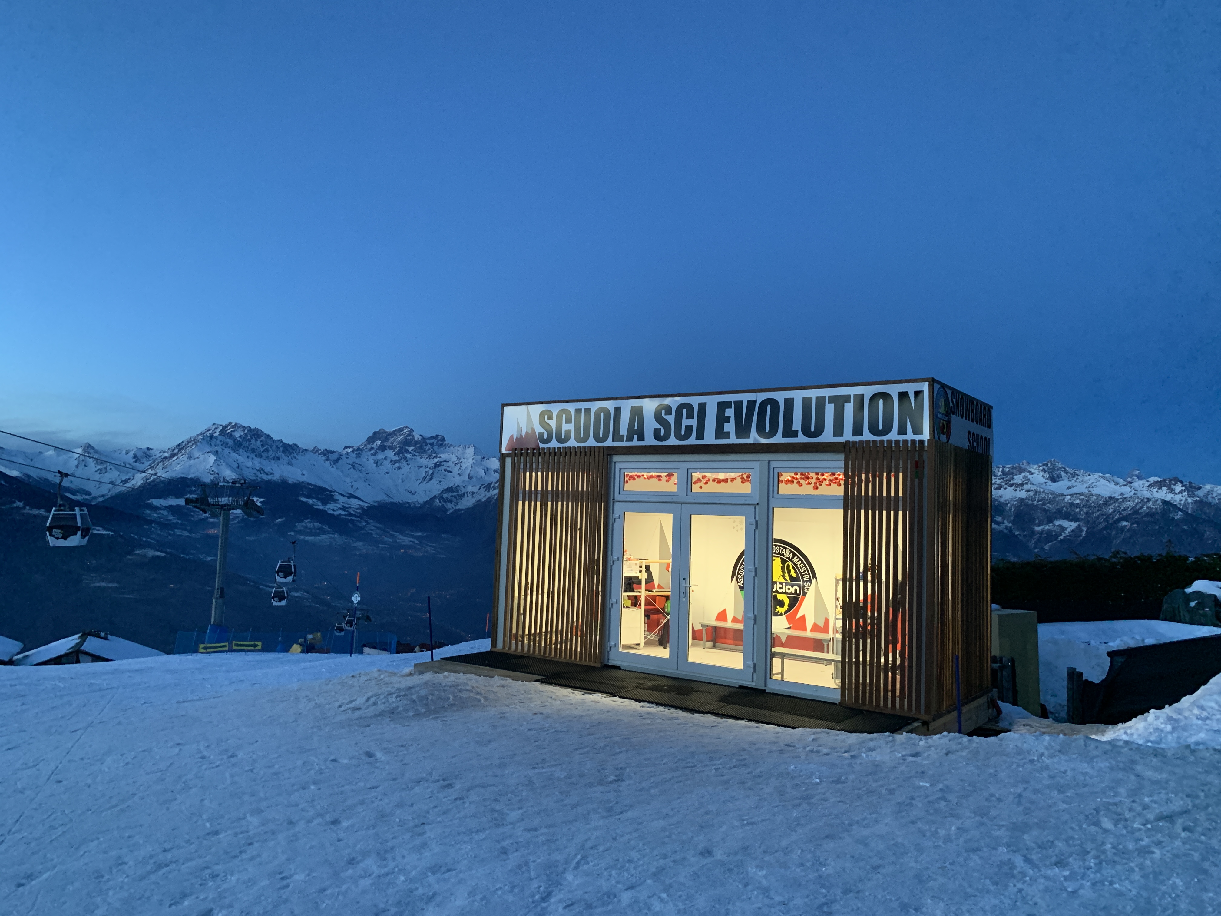 Scuola di sci e snowboard Evolution Pila