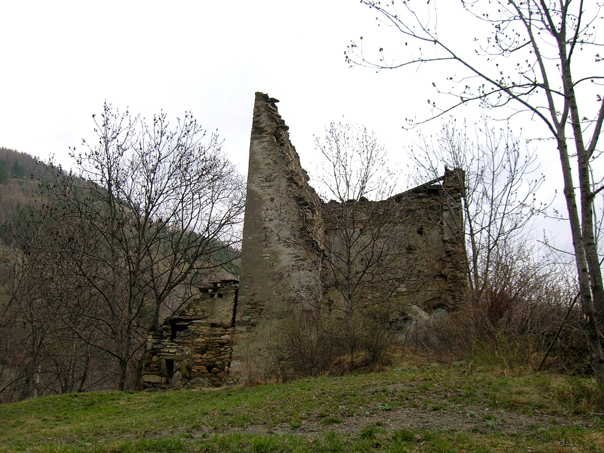 Ruderi della casaforte Cré - Avise