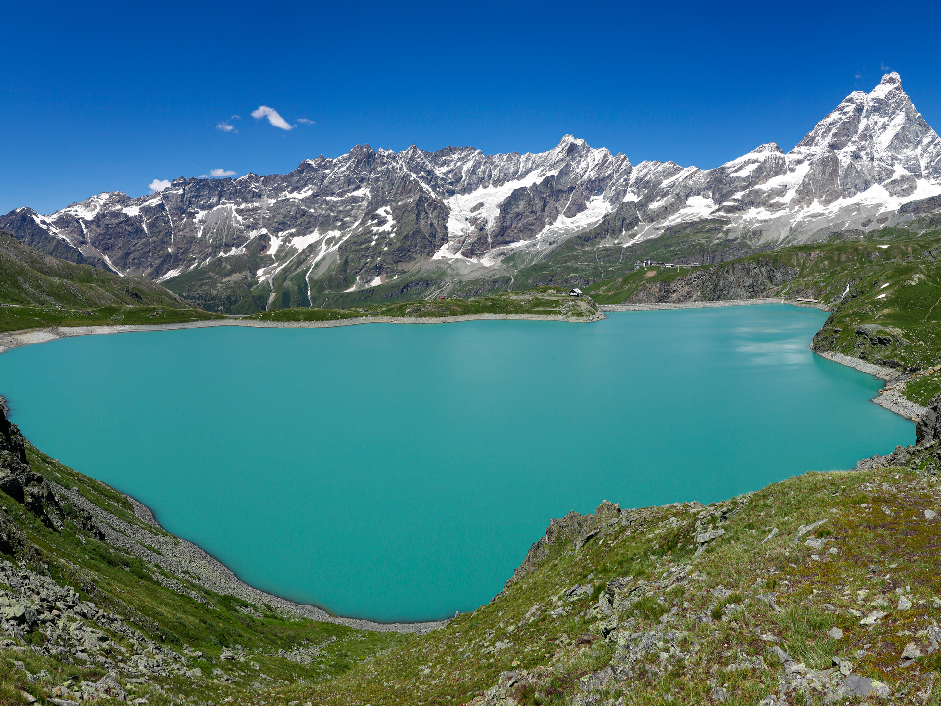 El Cervino y el lago Goillet